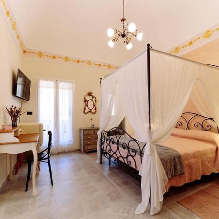 Come Nelle Favole The Classic B&B Toirano Buitenkant foto